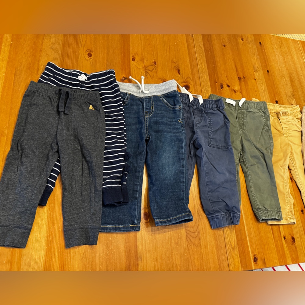 Bundle of 7 pants size 18 months